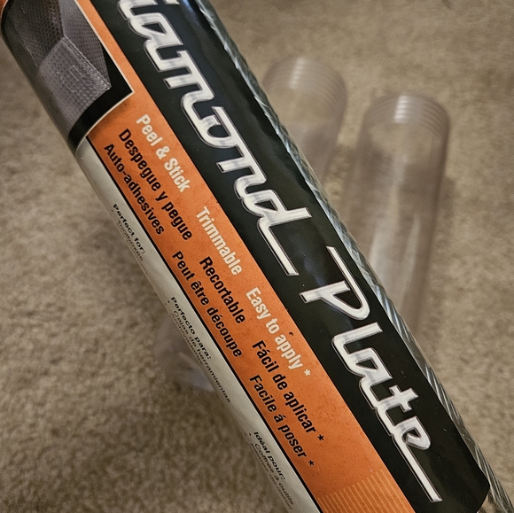 Diamond Plate Peel & Stick New 3 Rolls - Picture 2 of 9